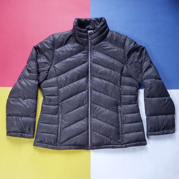 Calvin Klein Jackets & Blazers - Women’s Calvin Klein Packable Lightweight DOWN Puffer